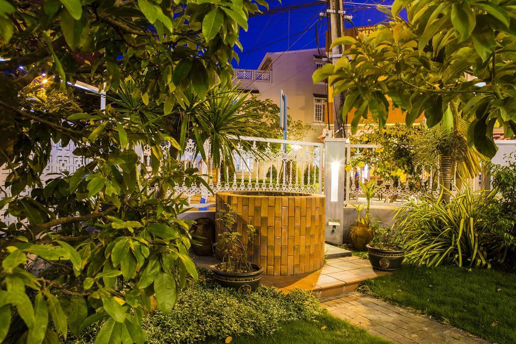 Old Well Homestay Hoi An Exterior photo